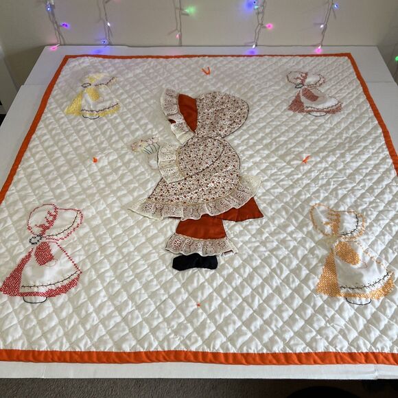 Quilt Vintage Sunbonnet Sue Baby Blanket Embroidered Handmade - Picture 2 of 5